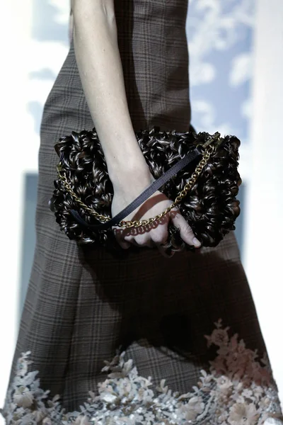 Look 43